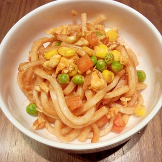 子供が大好き♪ケチャップ味の焼きうどん